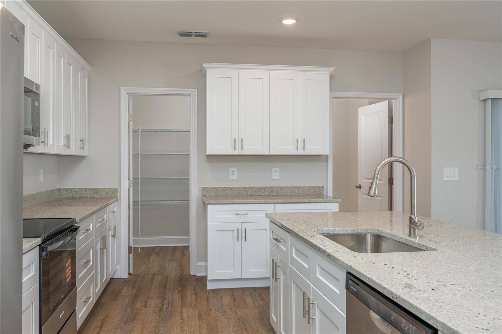 SUTTON RDG - Residential