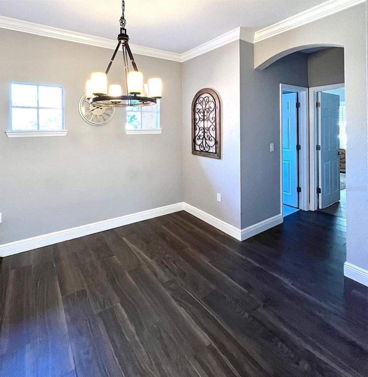 NOTTING HILL A CONDO - Residential