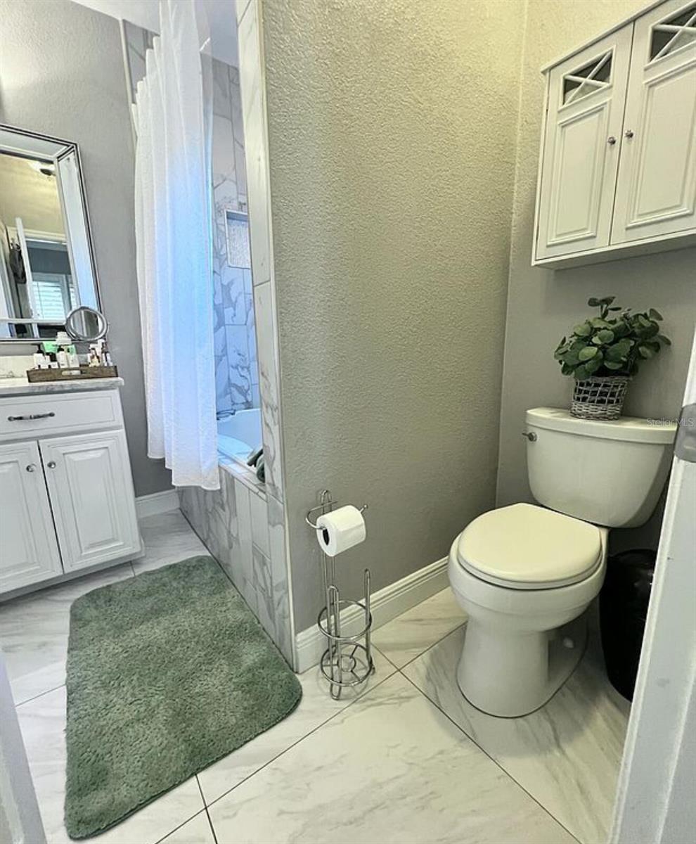 NOTTING HILL A CONDO - Residential