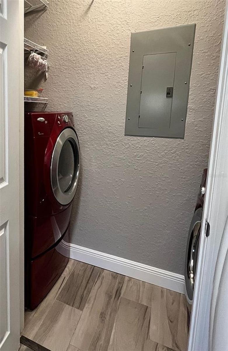 NOTTING HILL A CONDO - Residential