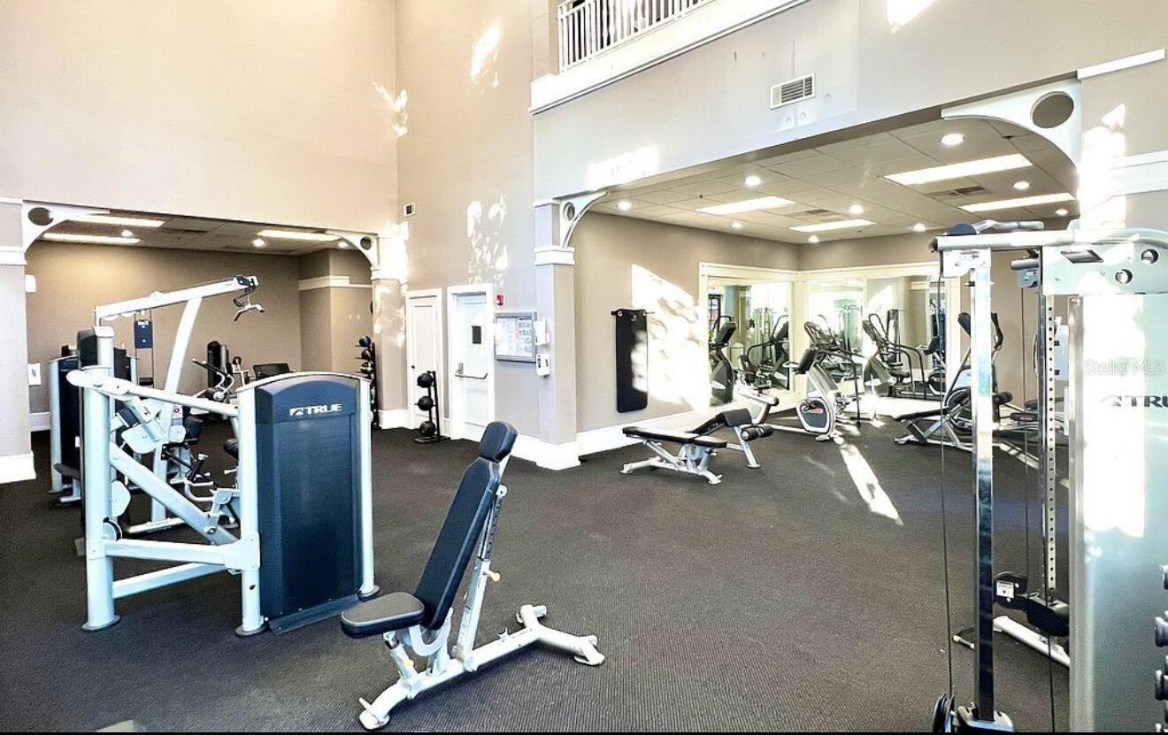 NOTTING HILL A CONDO - Residential