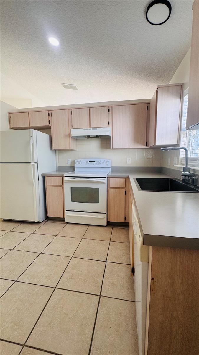 WINTER GREEN - Residential Lease