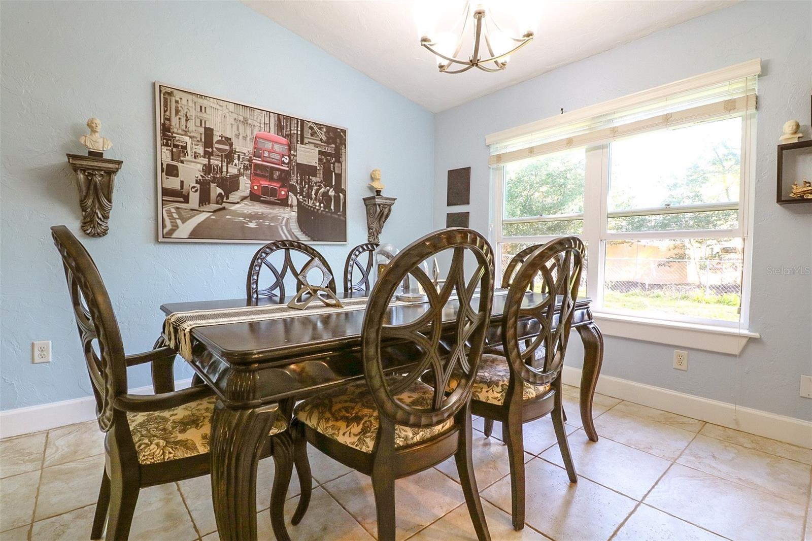 PALM VIEW ESTATES ADD 3 - Residential Lease