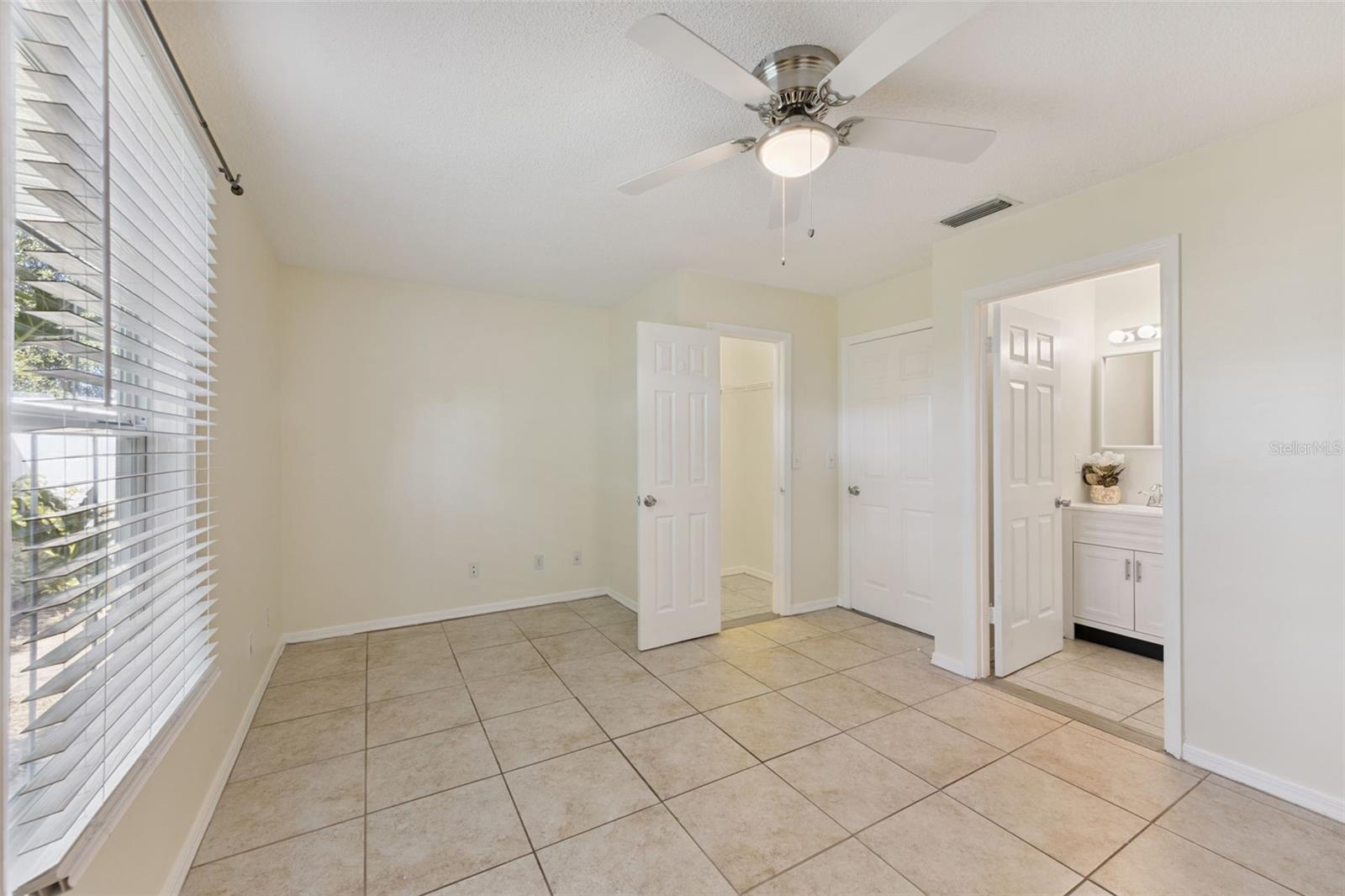 MINNEOLA RIDGECREST SUB - Residential Lease