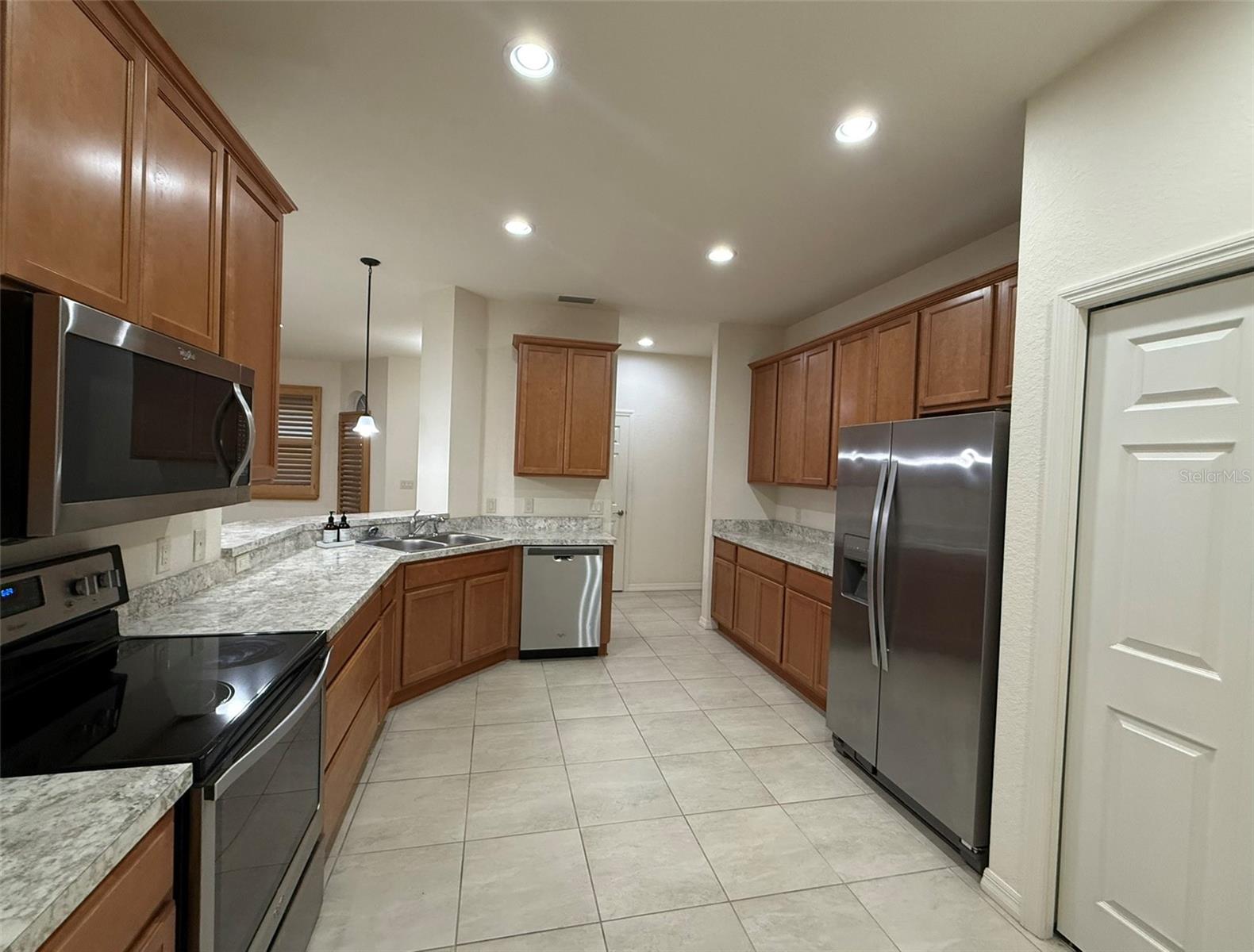 VIENNA SQUARE PH 2A - Residential