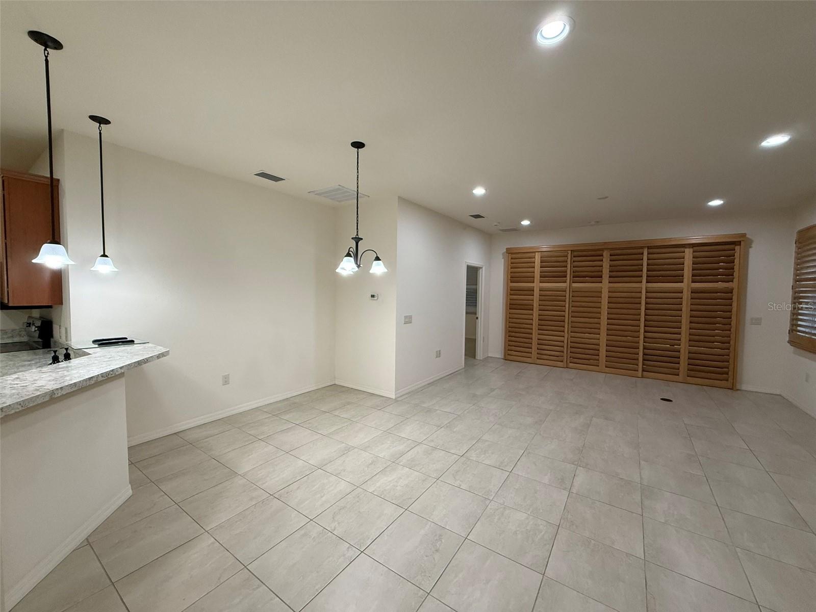 VIENNA SQUARE PH 2A - Residential