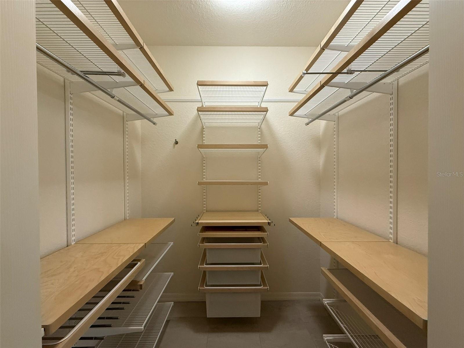 VIENNA SQUARE PH 2A - Residential