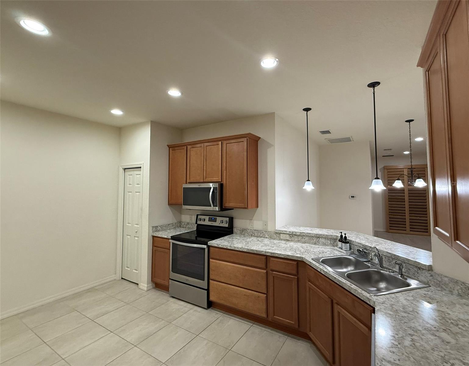 VIENNA SQUARE PH 2A - Residential