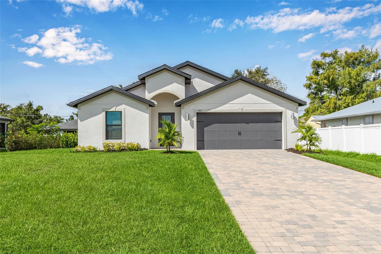 5413 DAYTON LANE