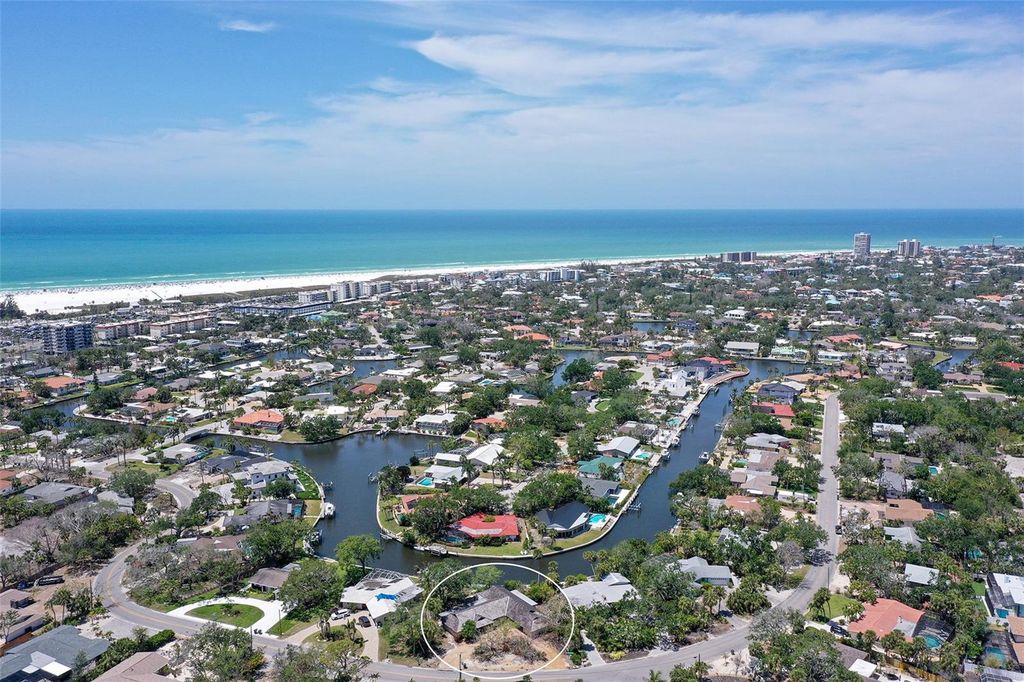 Photo of 5502 Shadow Lawn Drive, Sarasota, FL 34242 (MLS # A4649501)