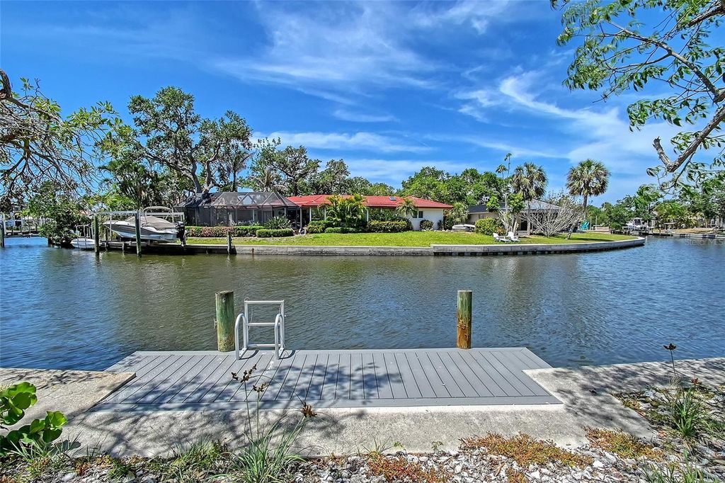 Photo of 5502 Shadow Lawn Drive, Sarasota, FL 34242 (MLS # A4649501)