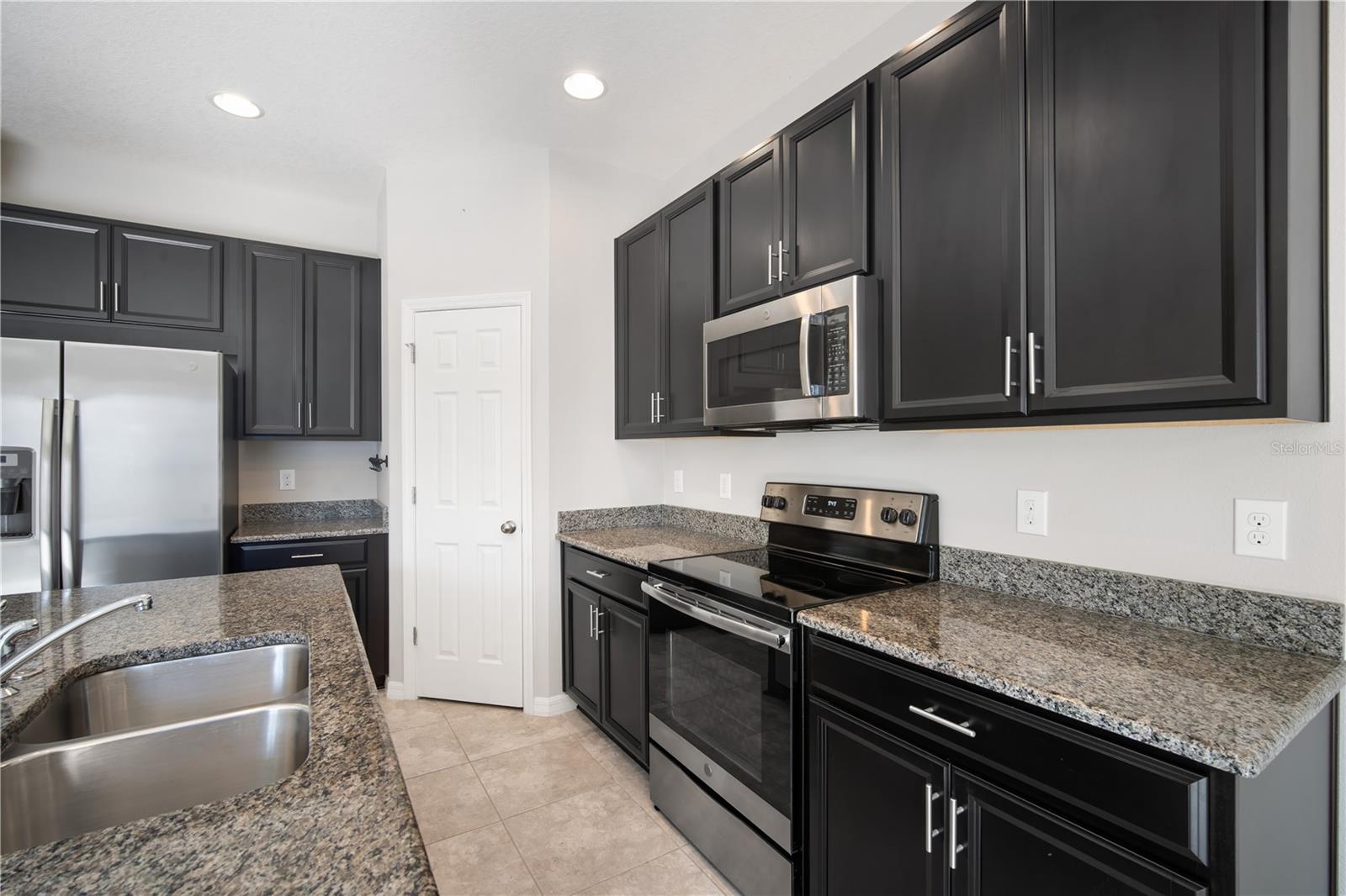 OAK CREEK PRCL 8 PH 1 - Residential Lease