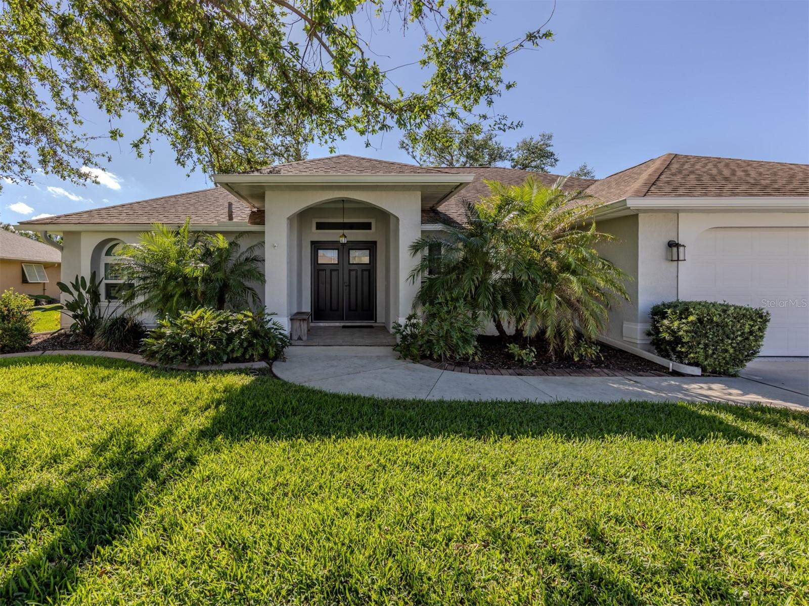 343 WOODVALE DRIVE