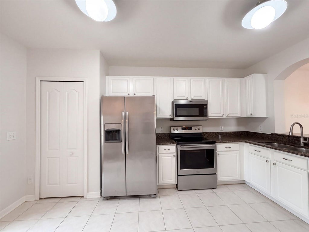 Photo of 16315 Swan View Circle, Odessa, FL 33556 (MLS # O6449371)