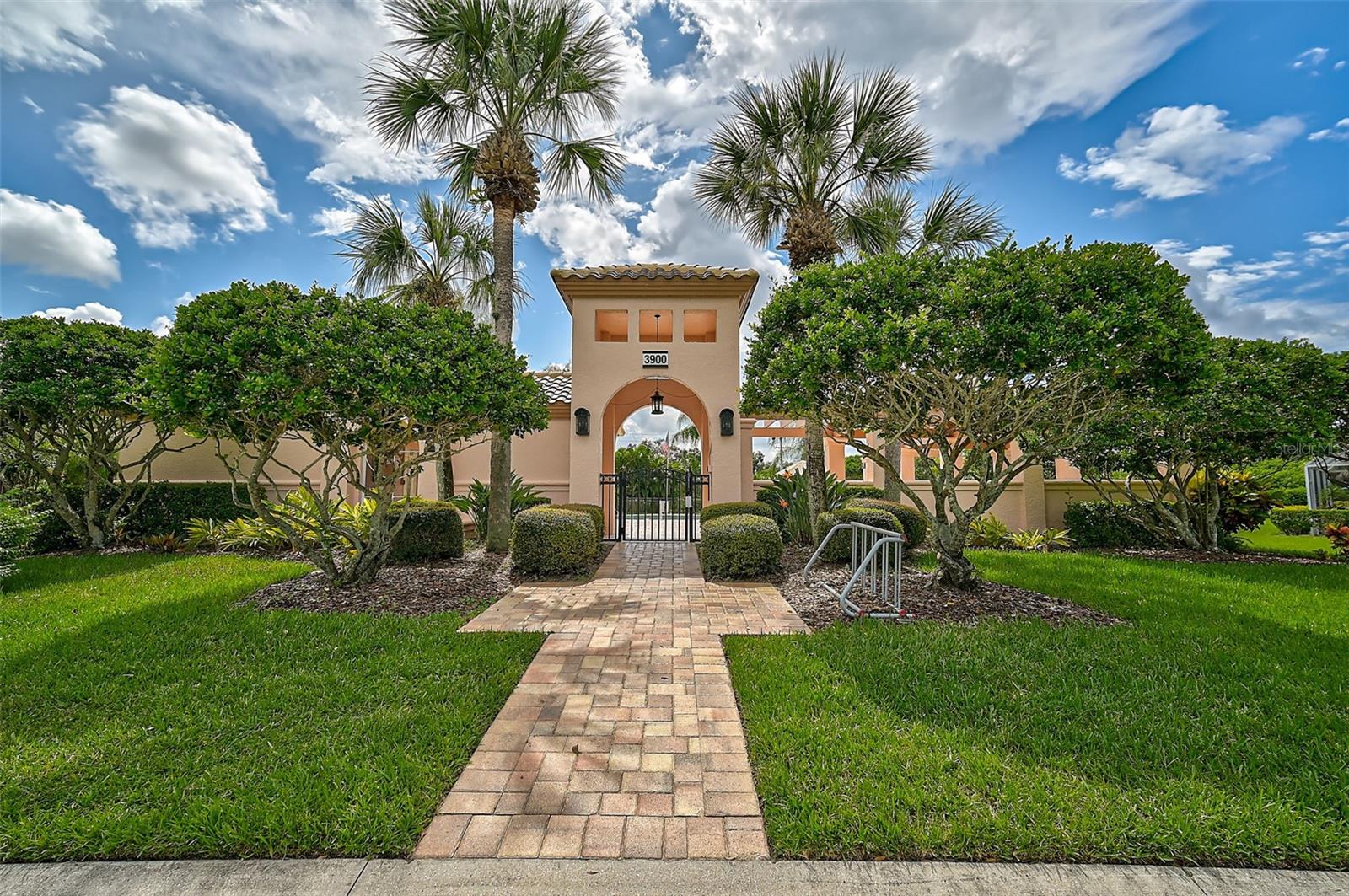 MIRA LAGO AT PALMER RANCH PH 2 - Residential