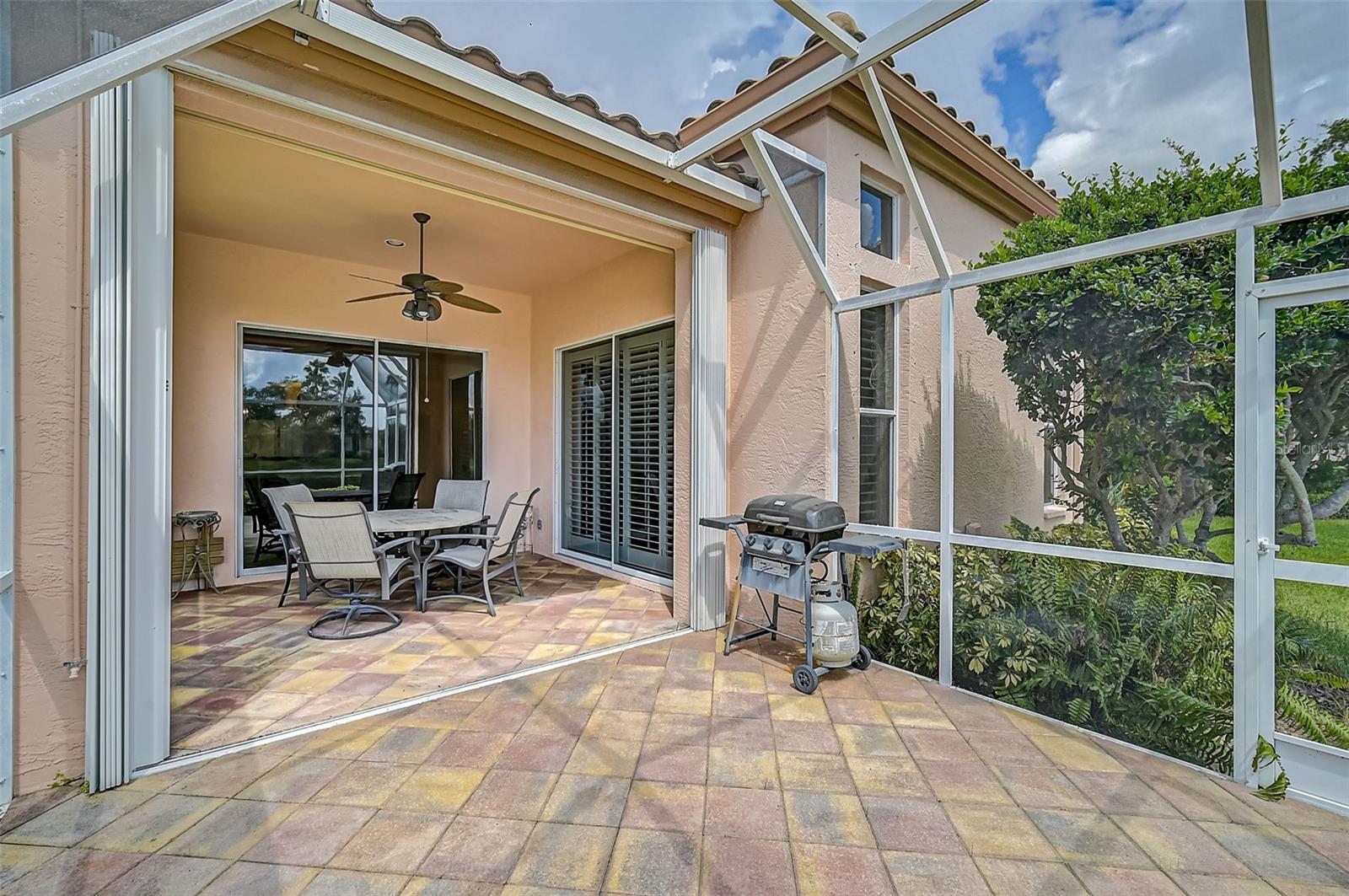 MIRA LAGO AT PALMER RANCH PH 2 - Residential