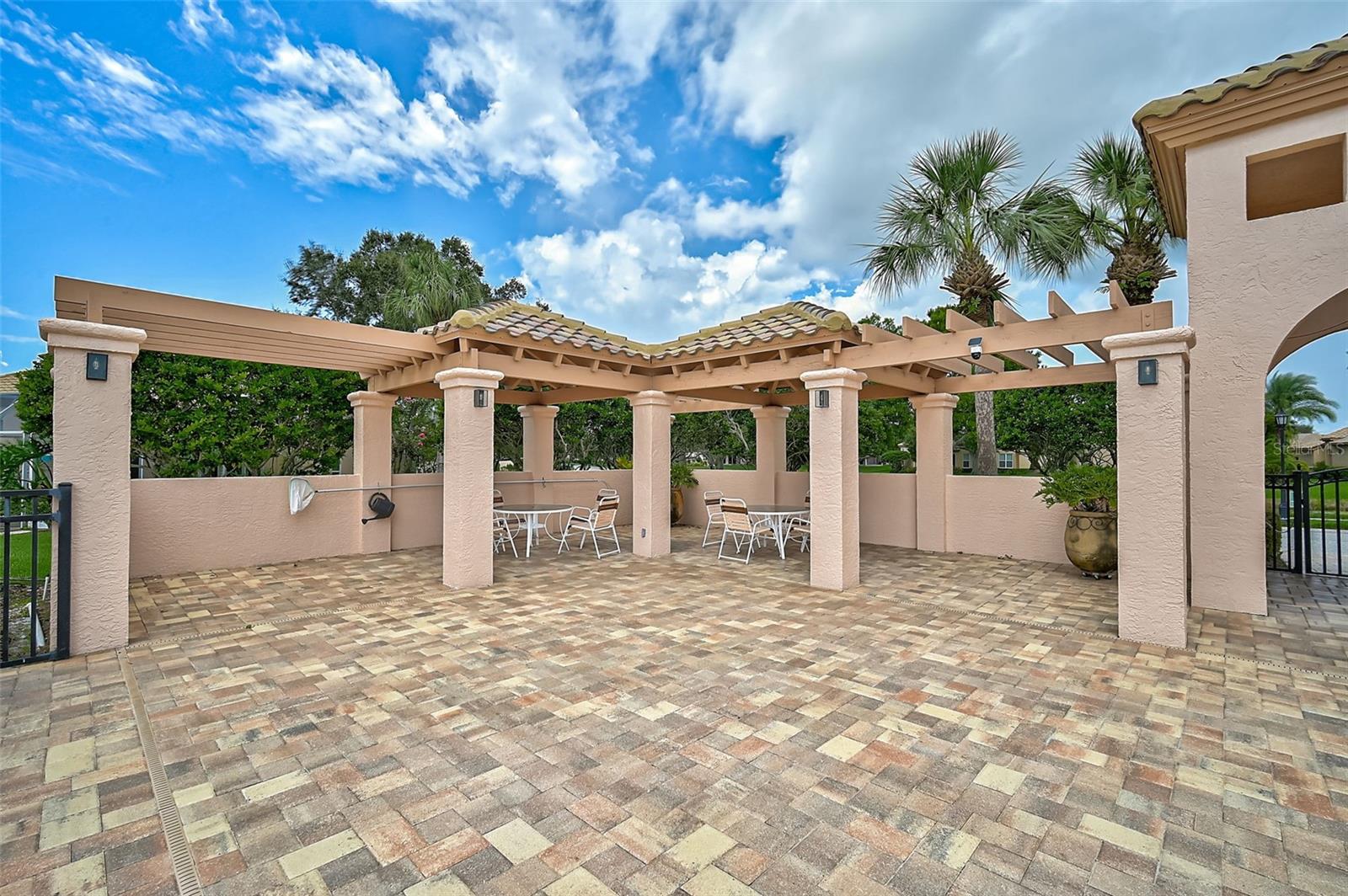 MIRA LAGO AT PALMER RANCH PH 2 - Residential
