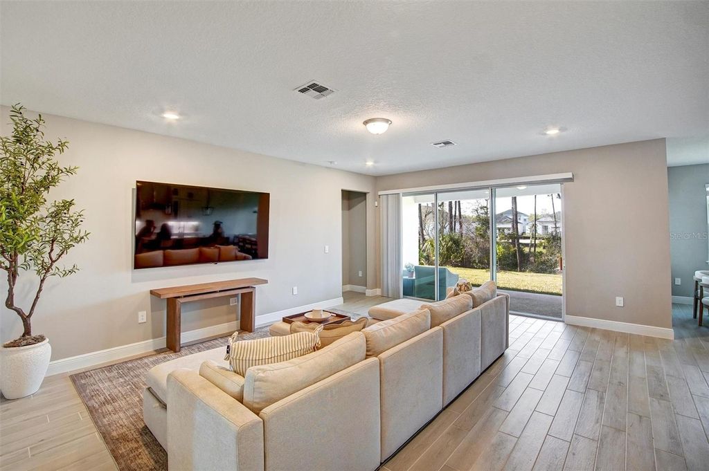 Photo of 2121 Divot Drive, Daytona Beach, FL 32124 (MLS # NS1087610)