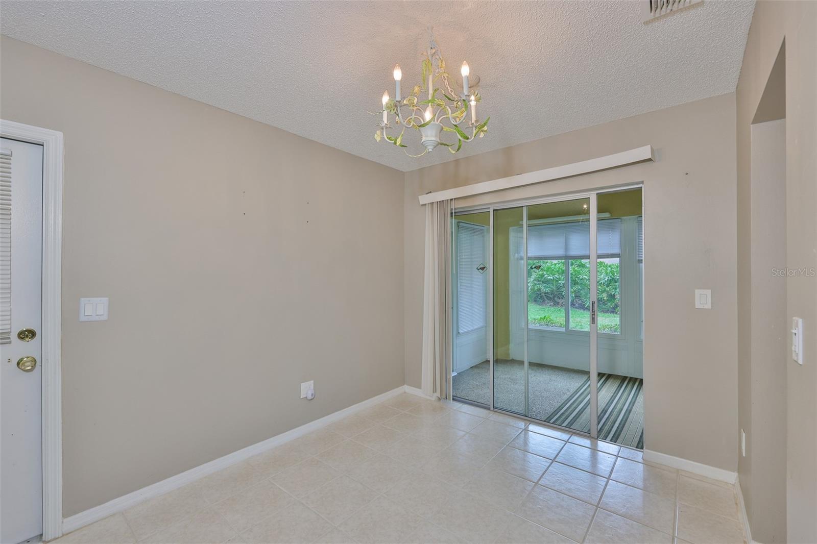 HIGHGATE E CONDO - Residential
