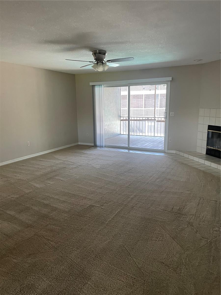 DOLPHIN WATCH TOWNHOMES - Residential