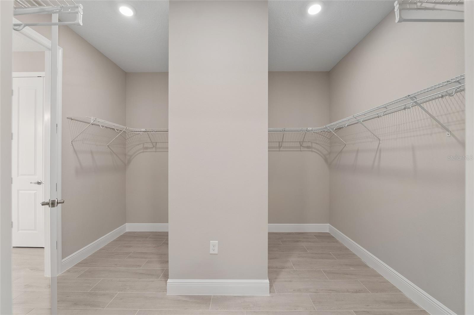 CANDLER HILLS - Residential