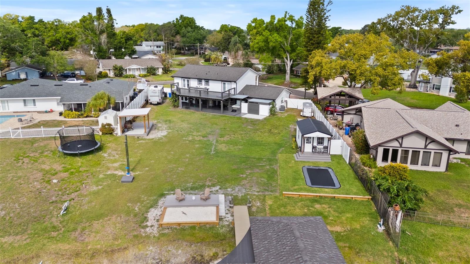 ECHOLS LAKE CARROLL ESTATES 4T - Residential