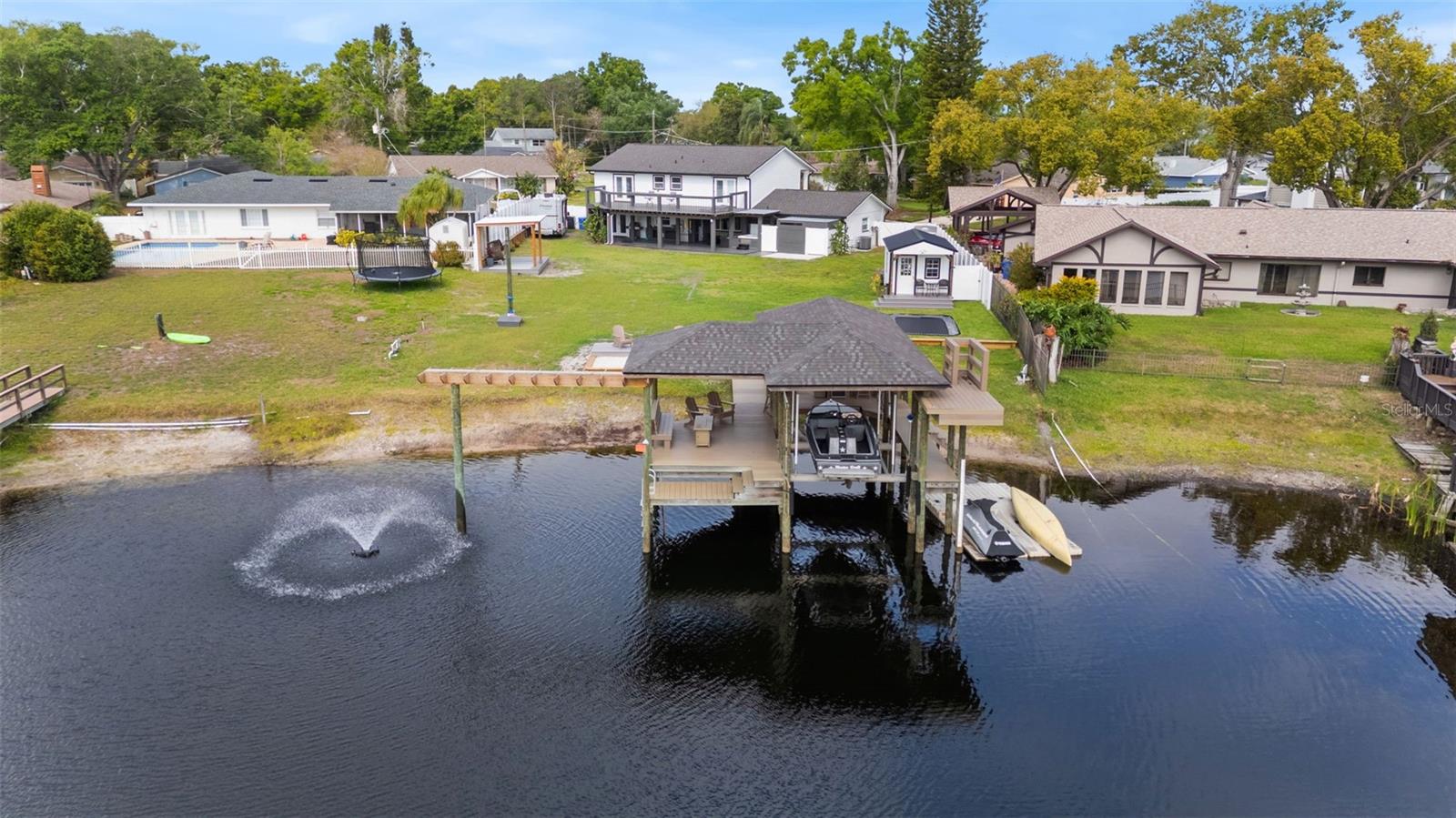 ECHOLS LAKE CARROLL ESTATES 4T - Residential