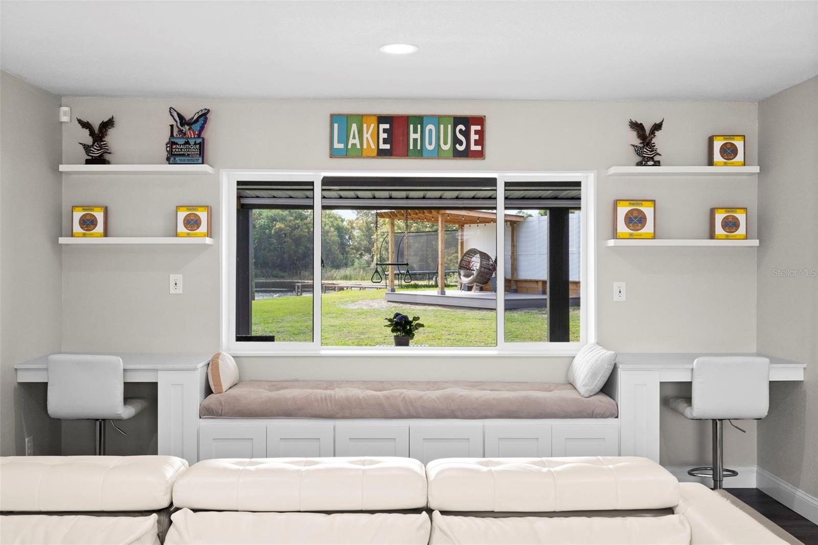 ECHOLS LAKE CARROLL ESTATES 4T - Residential