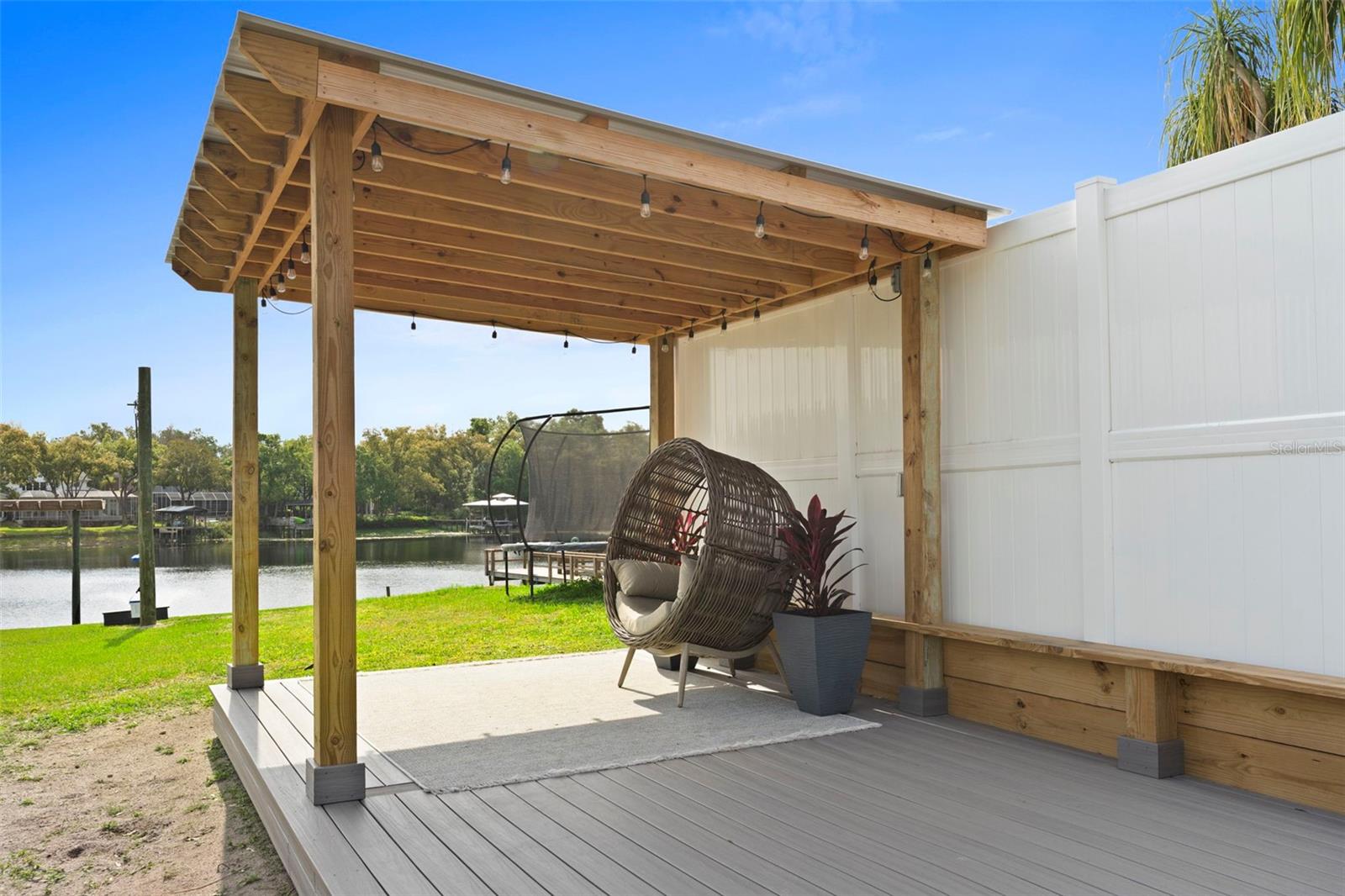 ECHOLS LAKE CARROLL ESTATES 4T - Residential