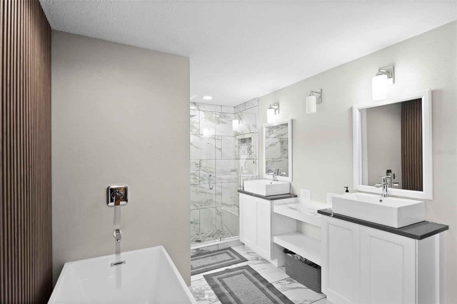 ECHOLS LAKE CARROLL ESTATES 4T - Residential