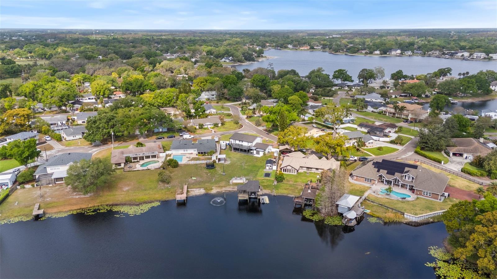 ECHOLS LAKE CARROLL ESTATES 4T - Residential