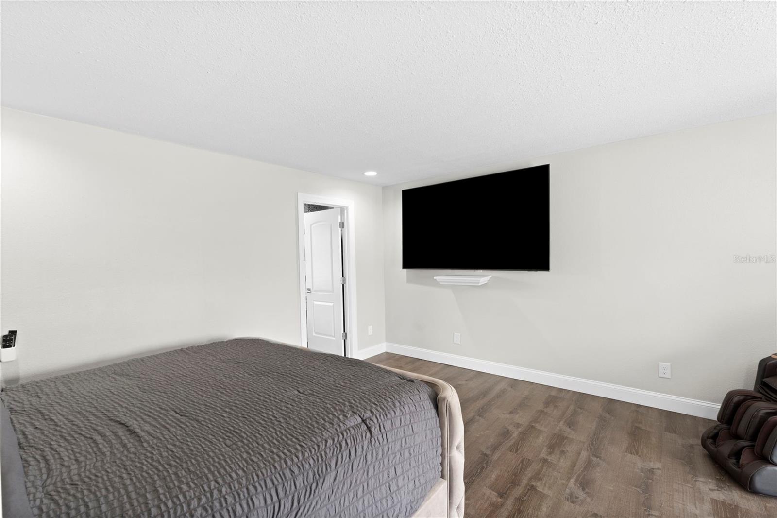 ECHOLS LAKE CARROLL ESTATES 4T - Residential