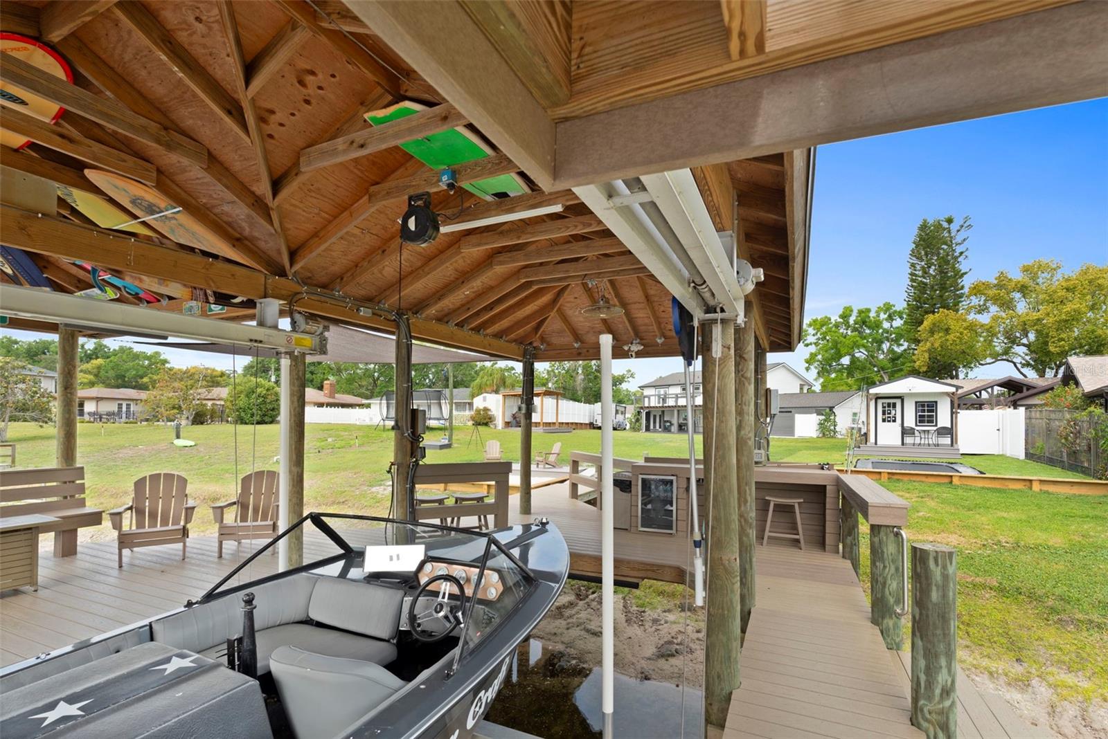 ECHOLS LAKE CARROLL ESTATES 4T - Residential