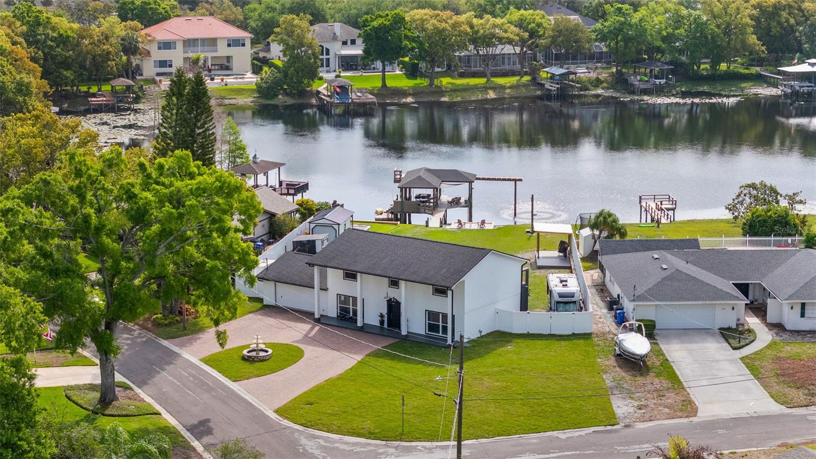 ECHOLS LAKE CARROLL ESTATES 4T - Residential