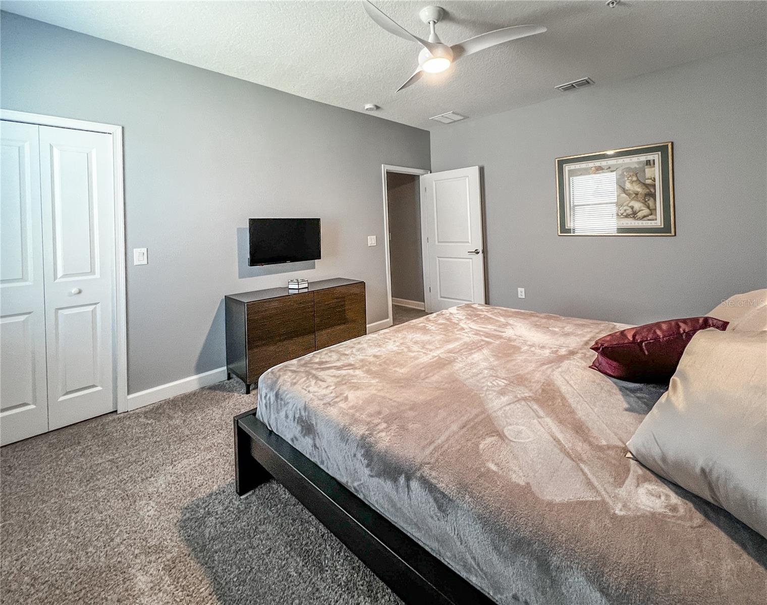 CHAMPIONS CLUB CONDO PH 29 - Residential