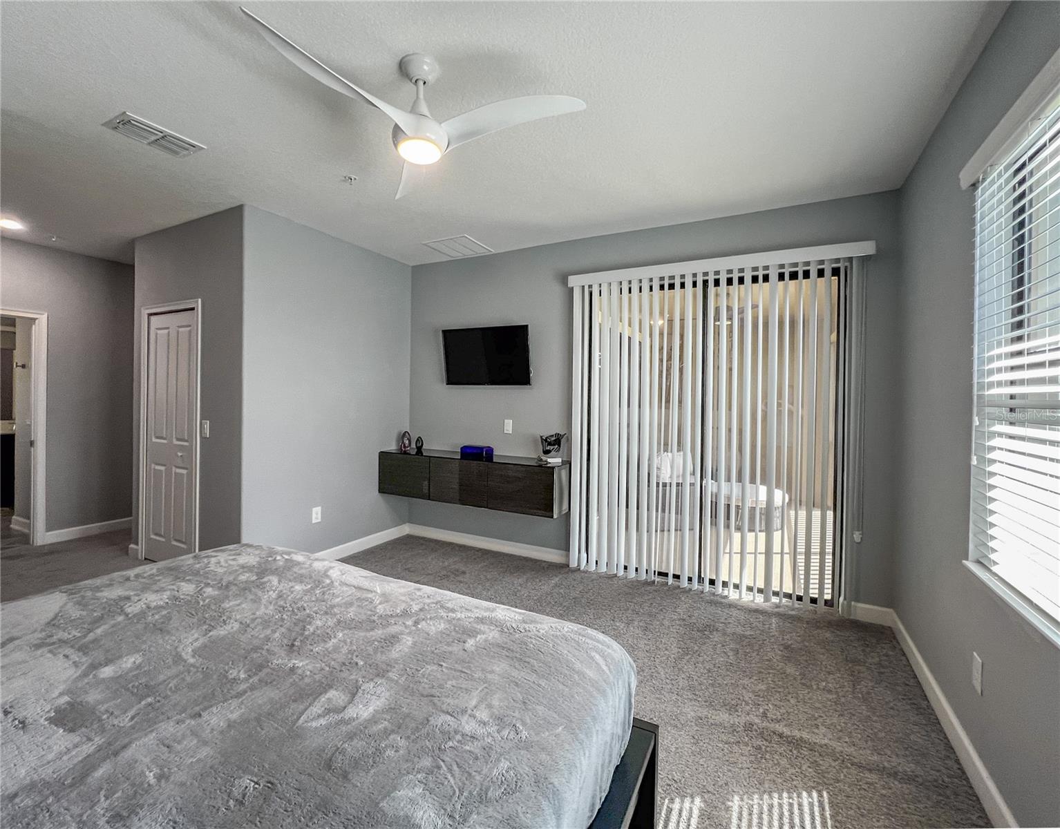 CHAMPIONS CLUB CONDO PH 29 - Residential
