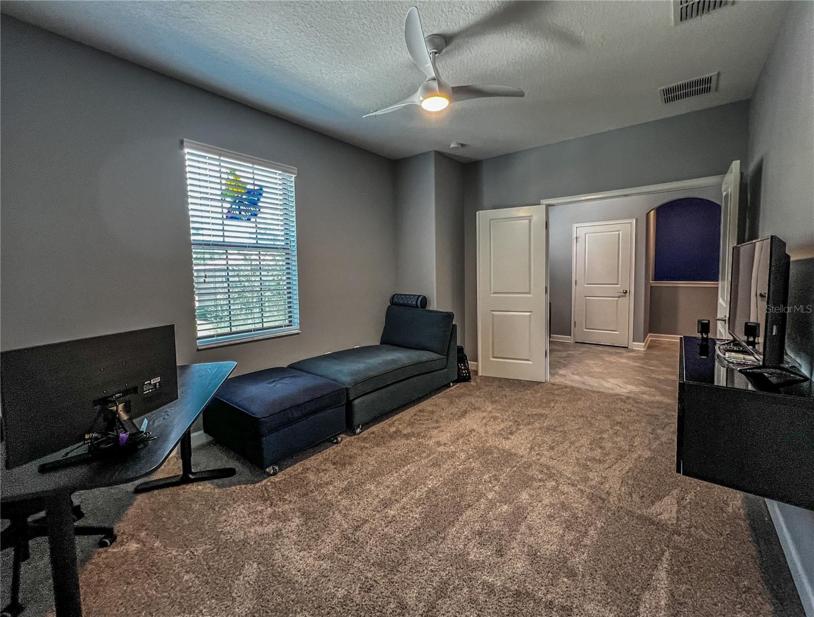 CHAMPIONS CLUB CONDO PH 29 - Residential