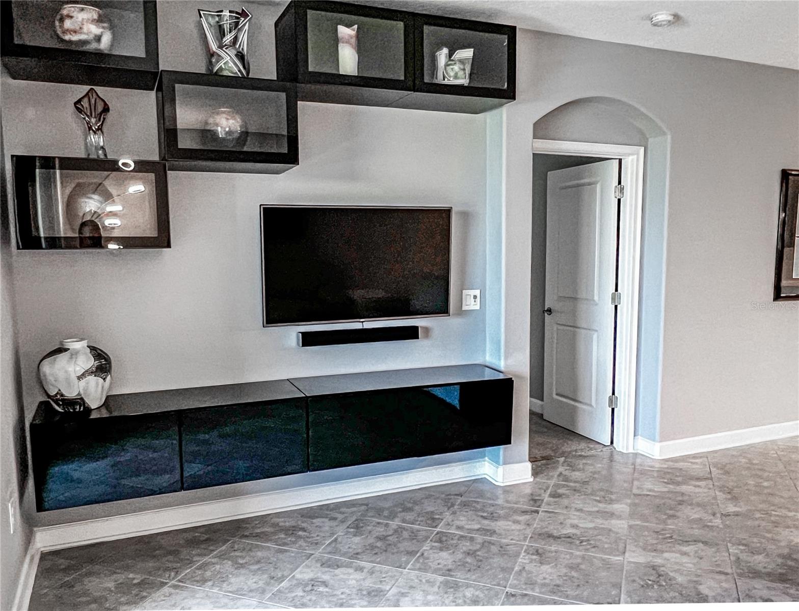 CHAMPIONS CLUB CONDO PH 29 - Residential