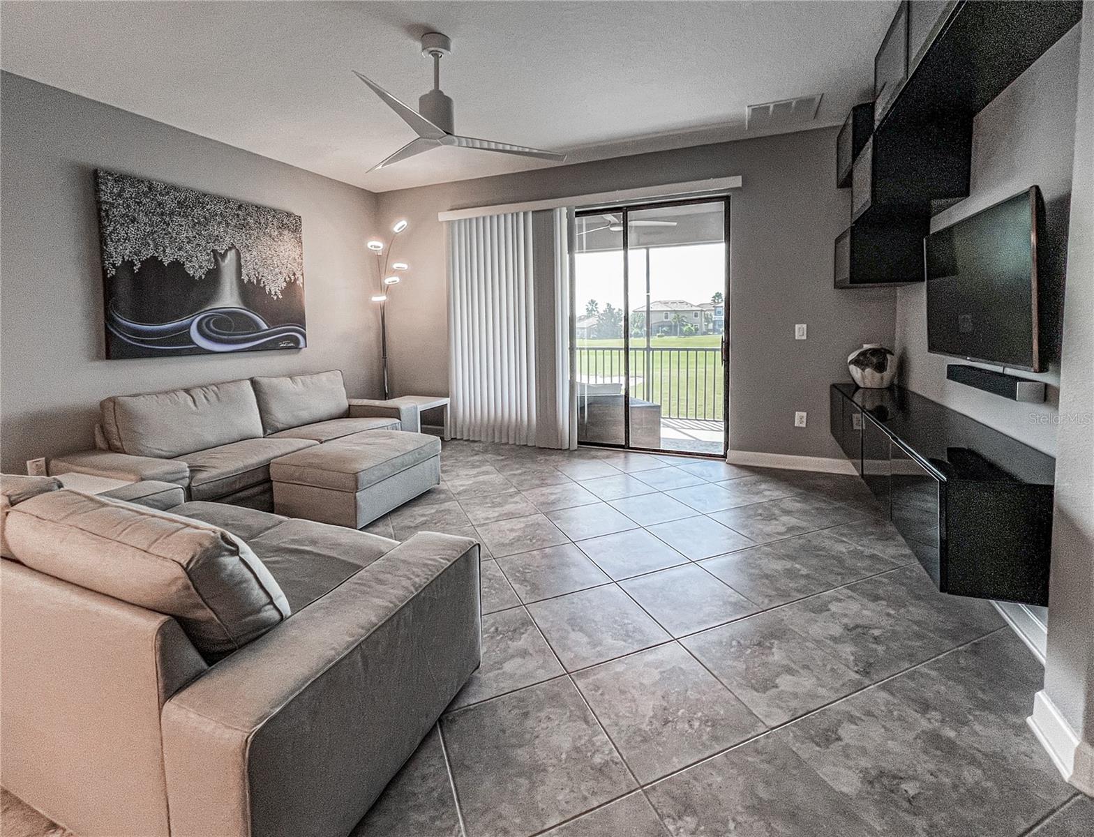CHAMPIONS CLUB CONDO PH 29 - Residential