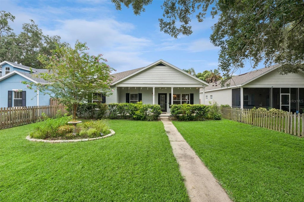 Photo of 1411 S Palmetto Avenue, Sanford, FL 32771 (MLS # O6430305)