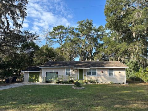 Photo of 2620 NW 2nd Avenue, Ocala, FL 34475 (MLS # OM714154)
