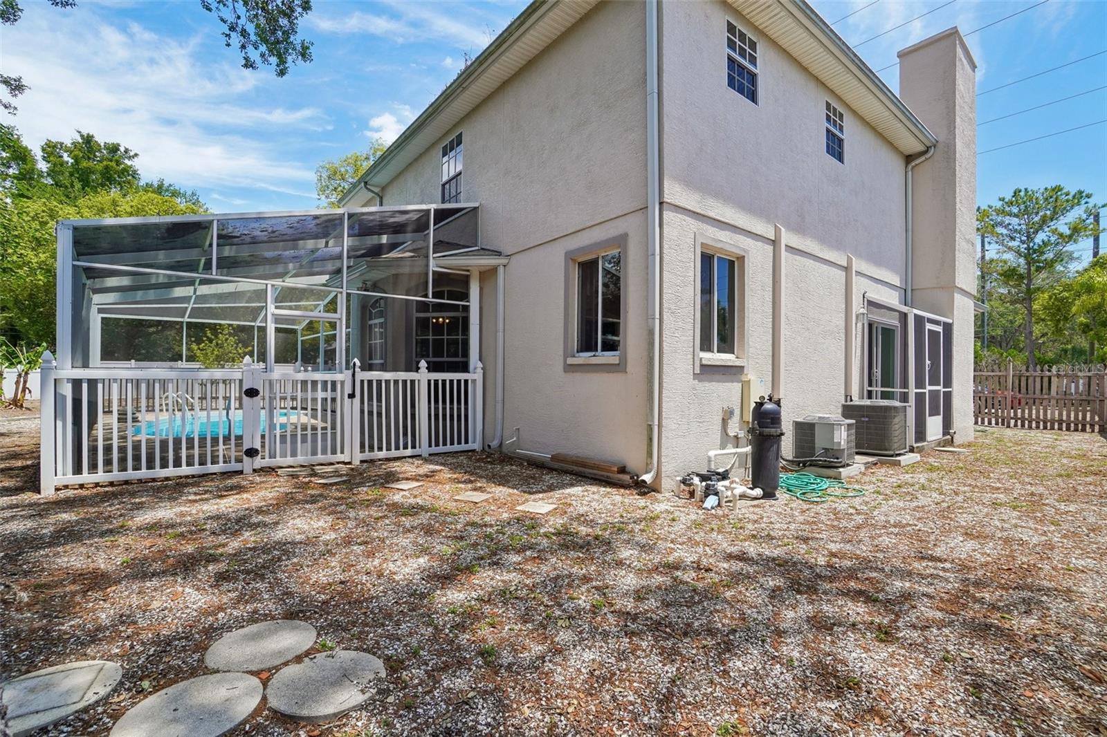 ACREAGE - Residential