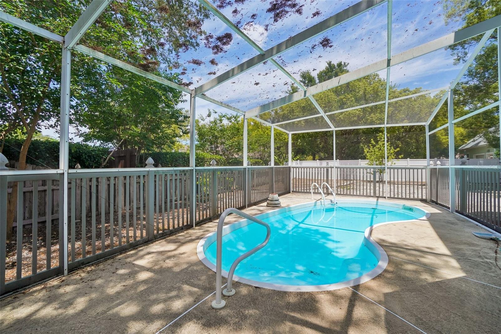ACREAGE - Residential