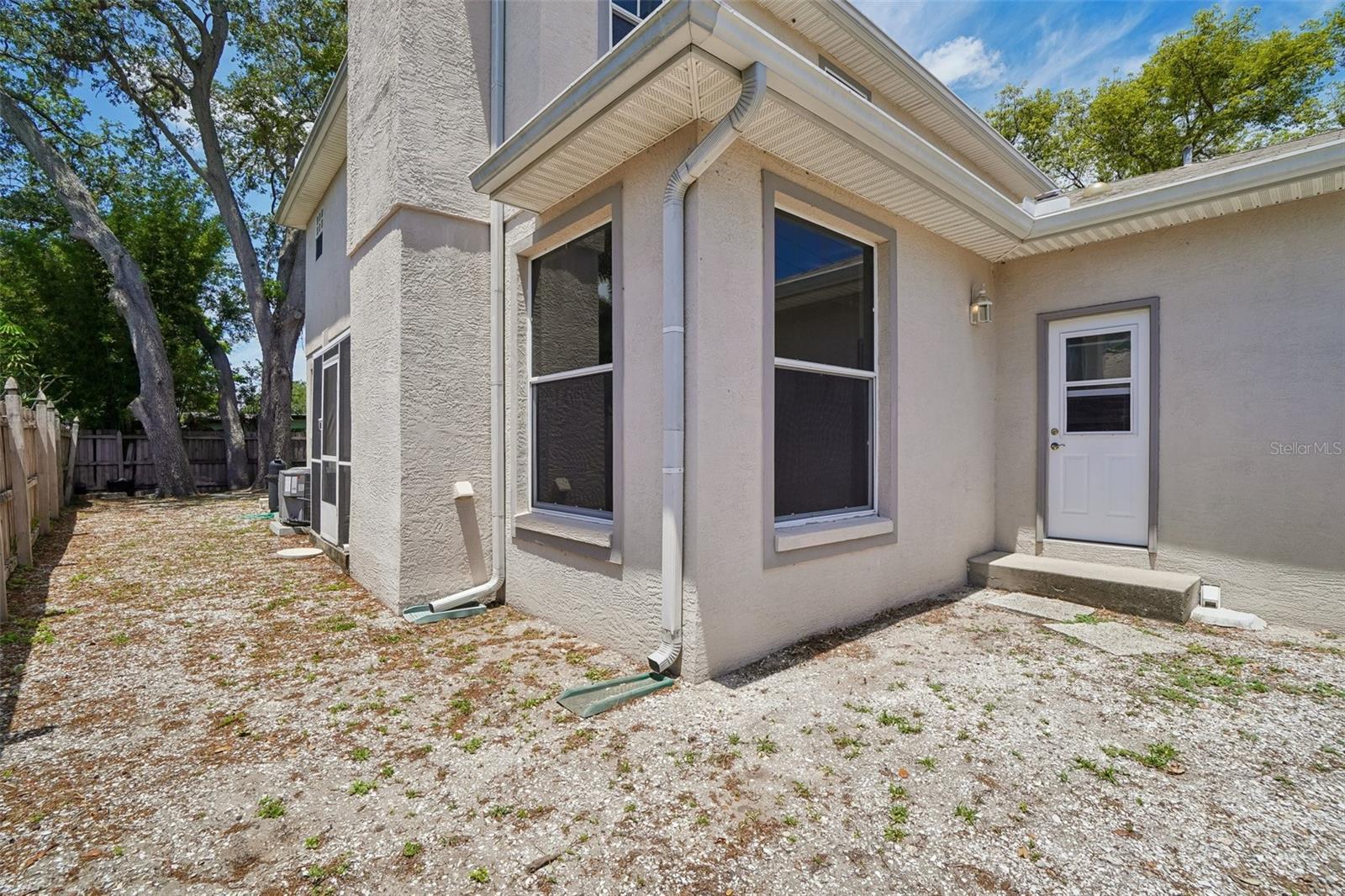 ACREAGE - Residential