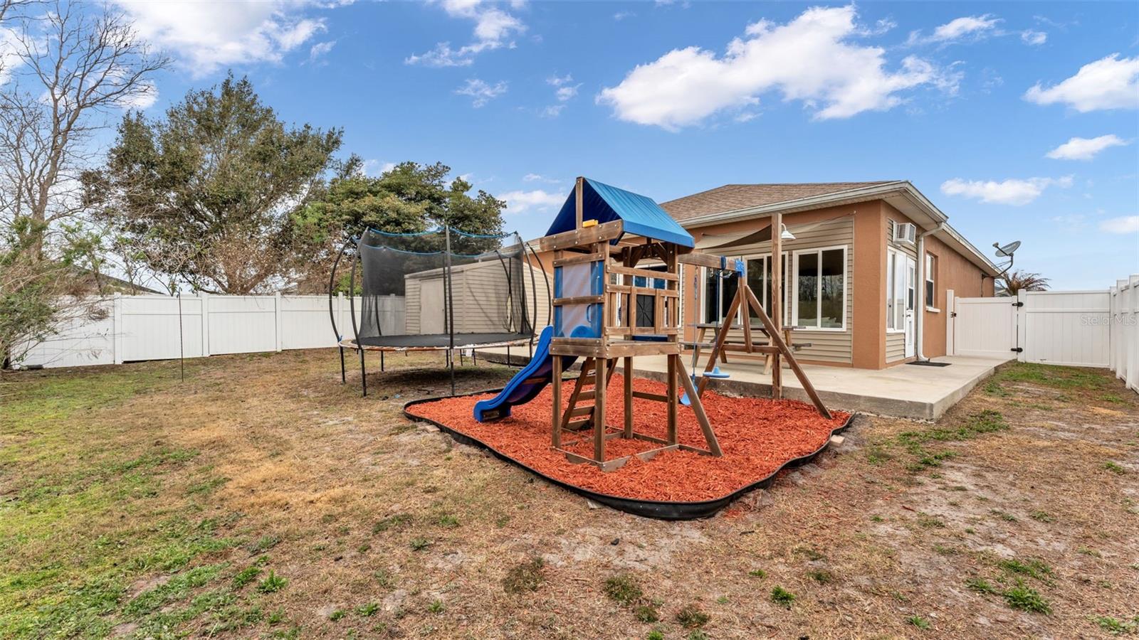 TOWNE PARK ESTATES - Residential