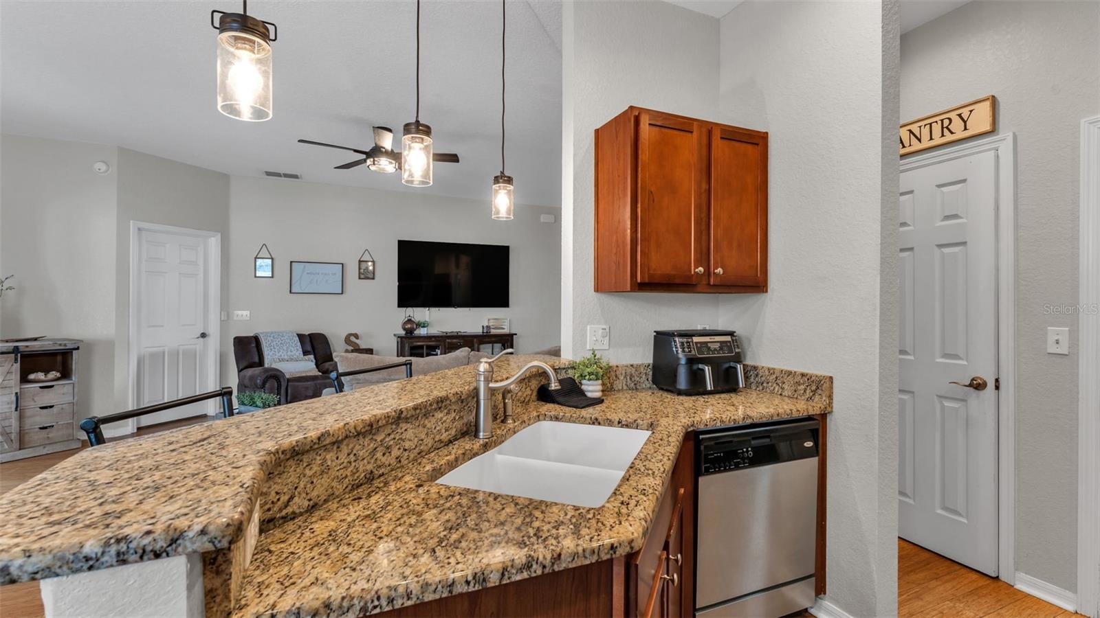 TOWNE PARK ESTATES - Residential