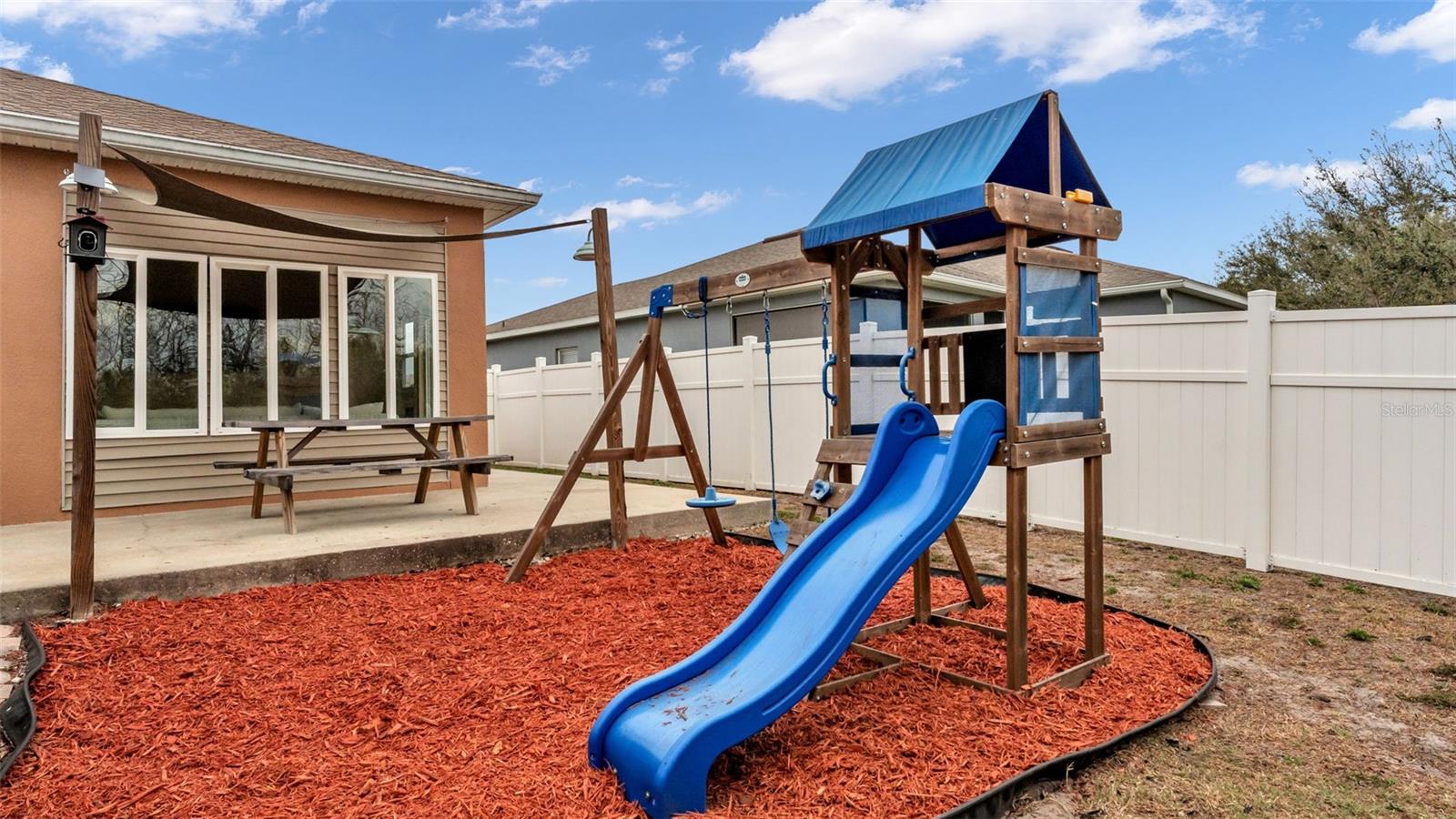 TOWNE PARK ESTATES - Residential