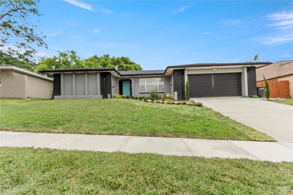 Photo of 607 Green Briar Boulevard, Altamonte Springs, FL 32714 (MLS # O6370102)