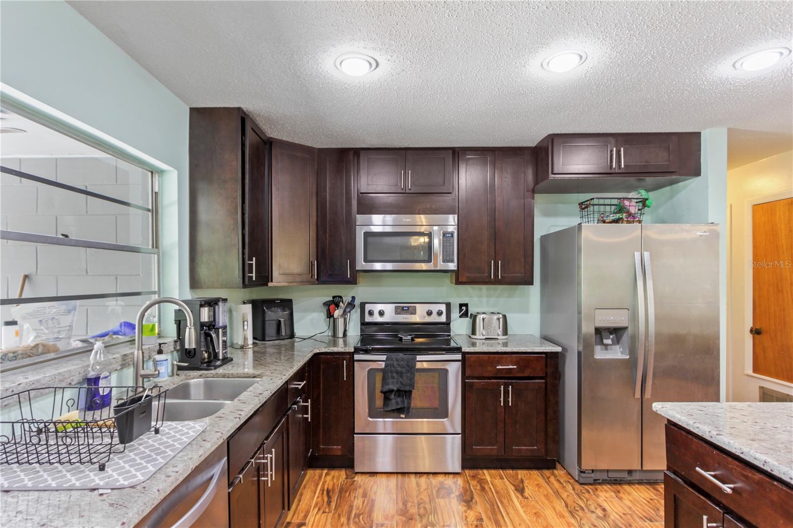 SPRING OAKS - Residential