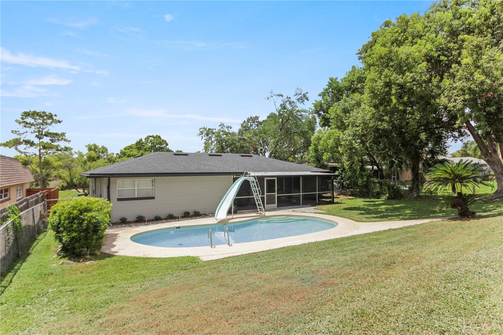 SPRING OAKS - Residential